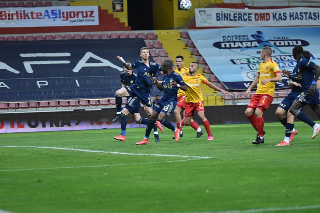 英超半场：米伦科维奇乌龙巴里破门，埃弗顿2-0诺丁汉森林